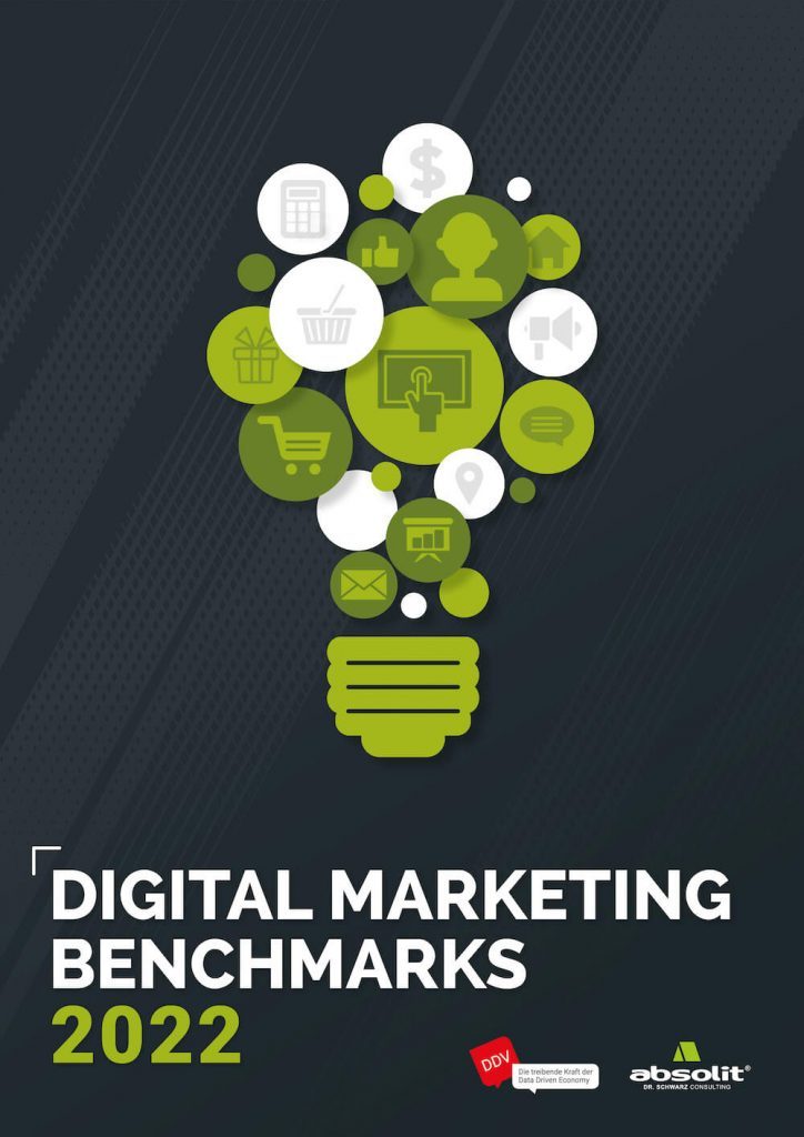 digital benchmarks 2021 i cover klein 724x1024 - Digital Marketing Benchmarks 2021